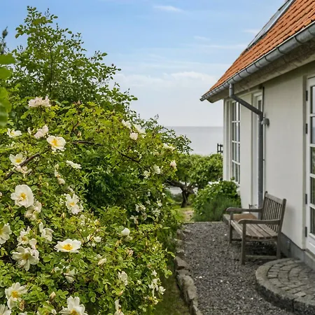 Hébergement de vacances Luxury With Sea View Svaneke
