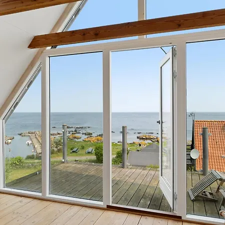 Hébergement de vacances Luxury With Sea View *